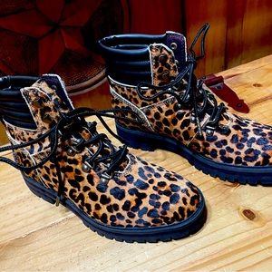 Timberland Leopard booties